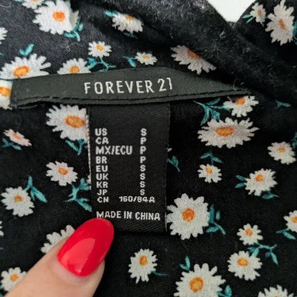 Forever 21 Collared Tie Back Black and White Daisy Floral Mini Dress - Picture 5 of 5